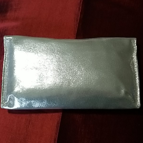 Victorias Secret travel mini hair straightener - Picture 3 of 5